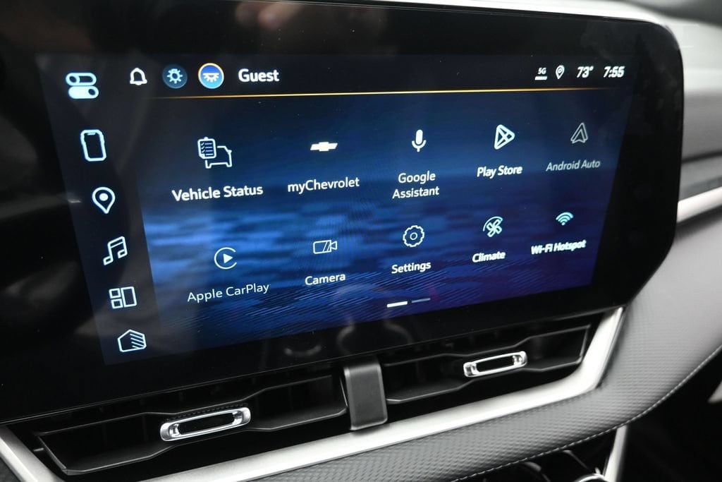 2027 Chevrolet Equinox LT - Photo 20