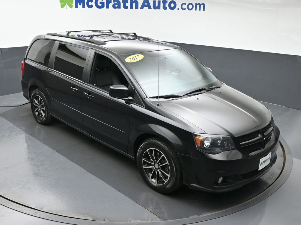 Used 2017 Dodge Grand Caravan GT with VIN 2C4RDGEGXHR774378 for sale in Cedar Rapids, IA