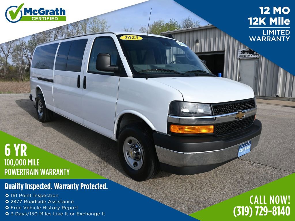 2025 Chevrolet Express 3500 LT Extended's photo