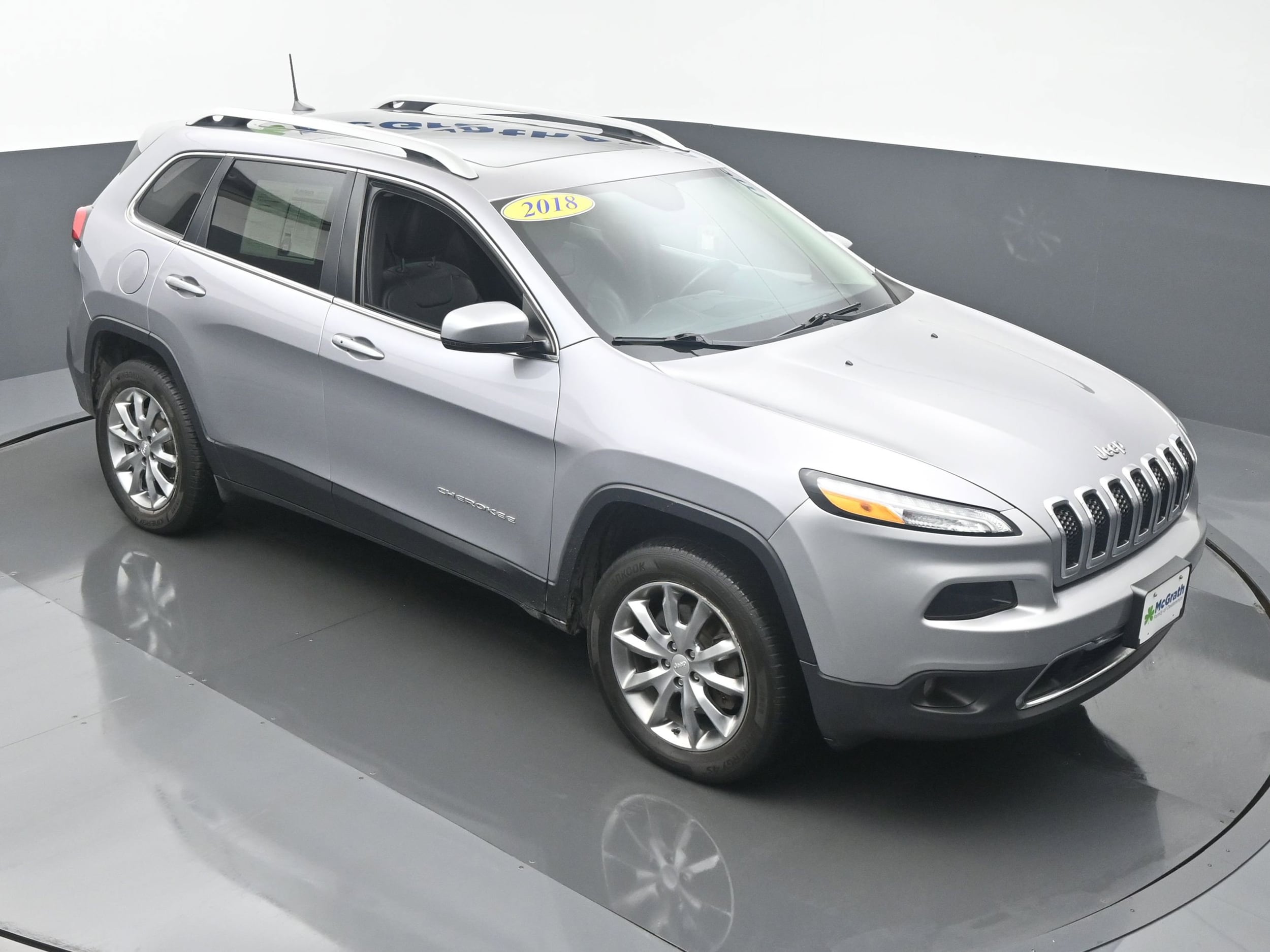 Used 2018 Jeep Cherokee Limited with VIN 1C4PJMDX6JD507151 for sale in Cedar Rapids, IA