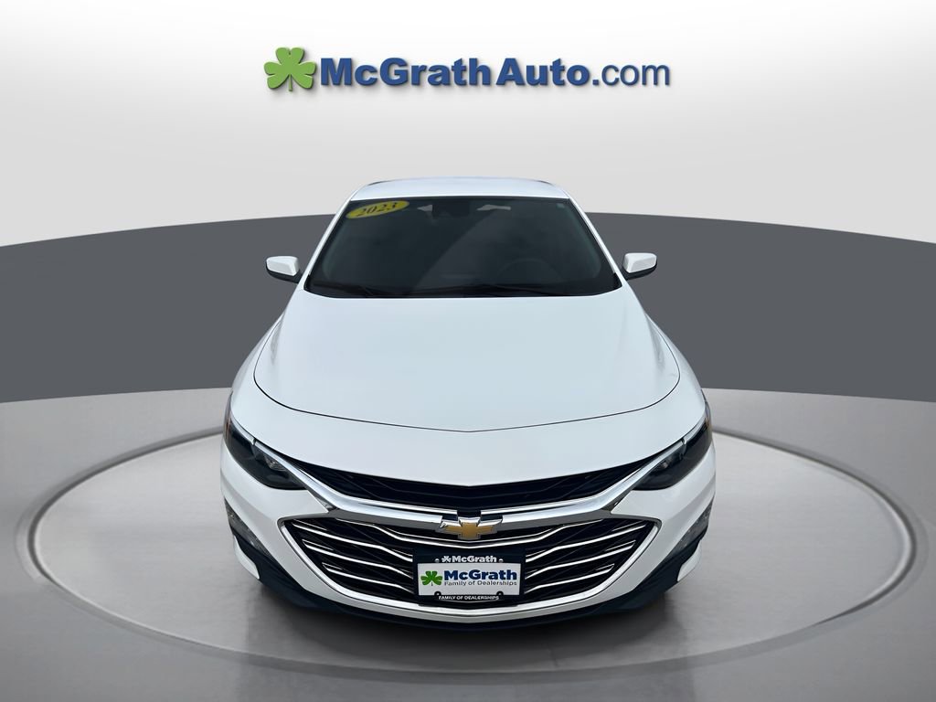 2023 Chevrolet Malibu 1LT photo 2