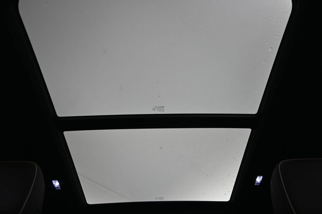 2026 Chevrolet Suburban Premier - Photo 22