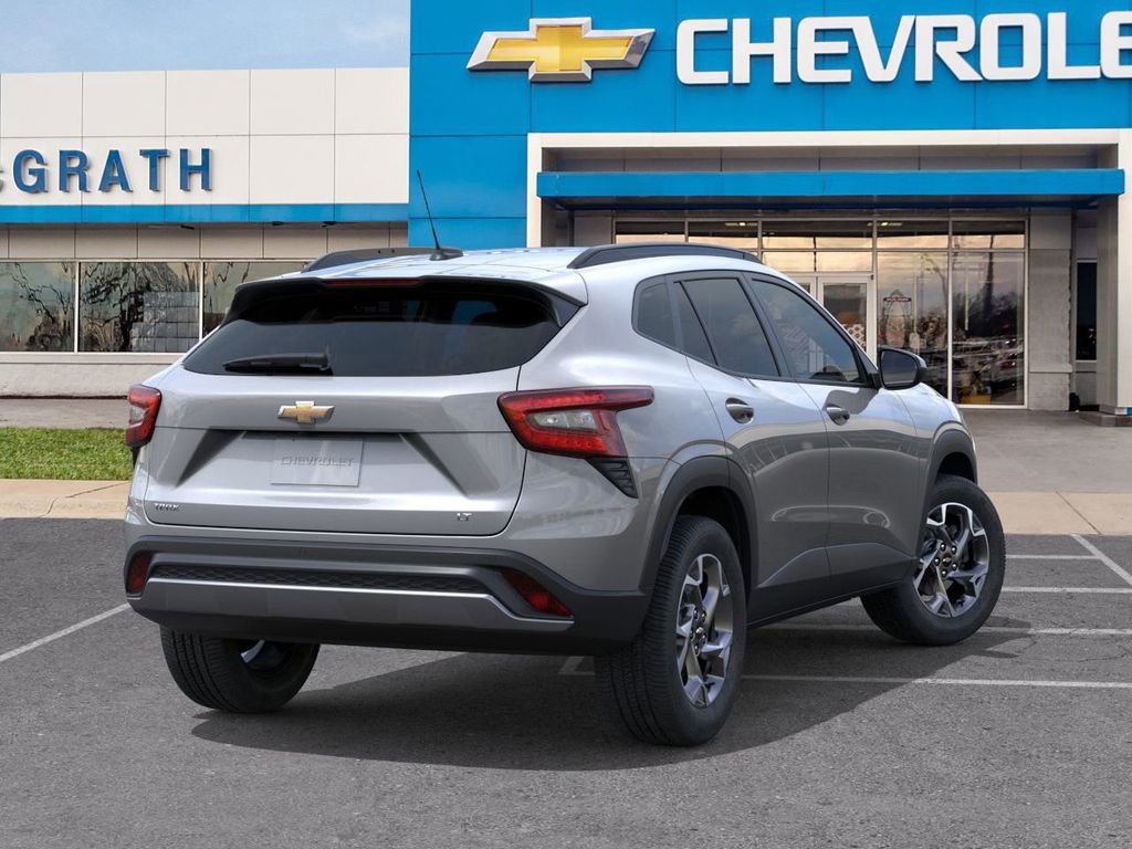 2026 Chevrolet Trax LT photo 2
