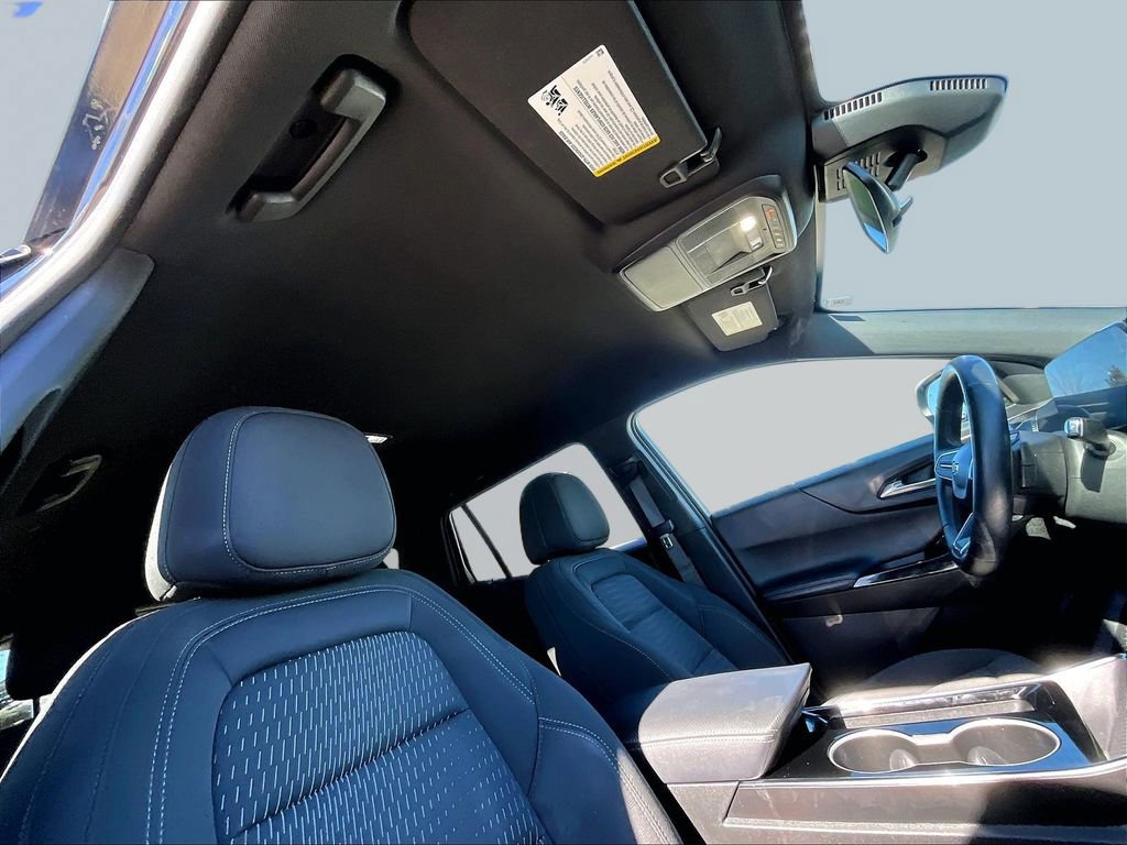 2025 Chevrolet Equinox LT - Photo 27
