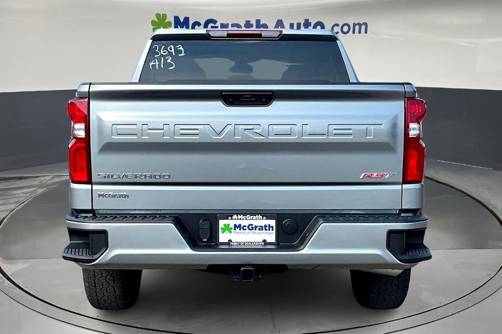 2026 Chevrolet Silverado 1500 RST photo 3