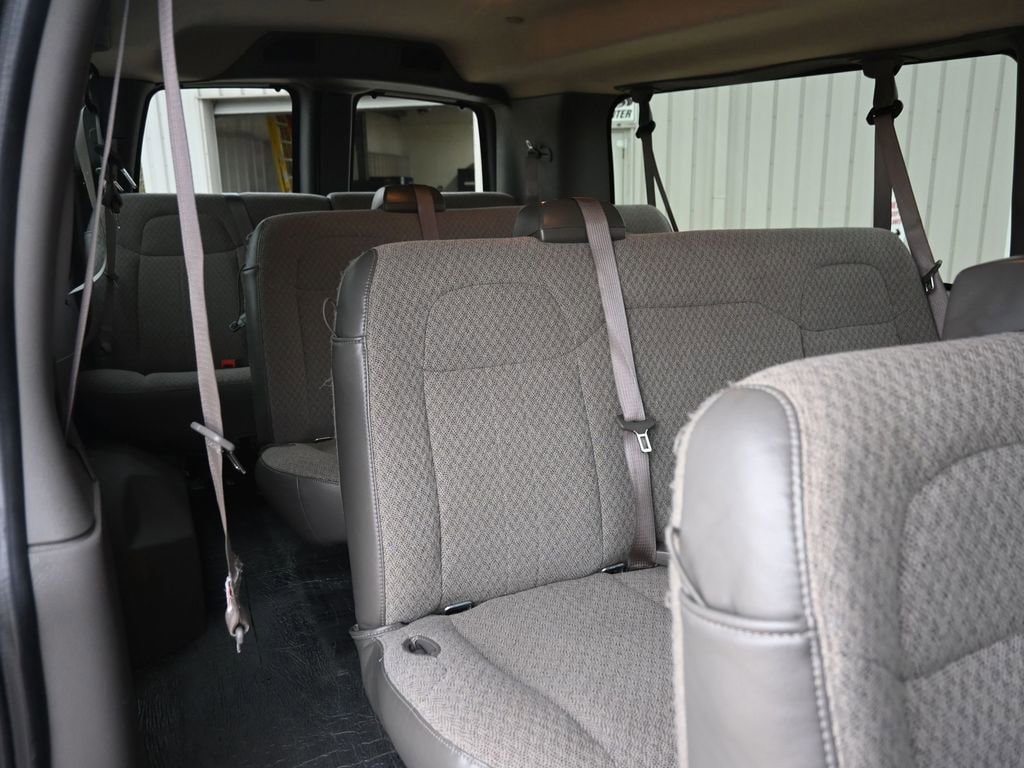 2025 Chevrolet Express Passenger LT - Photo 15