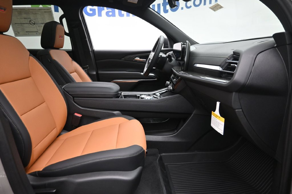 2027 Chevrolet Traverse Z71 - Photo 9