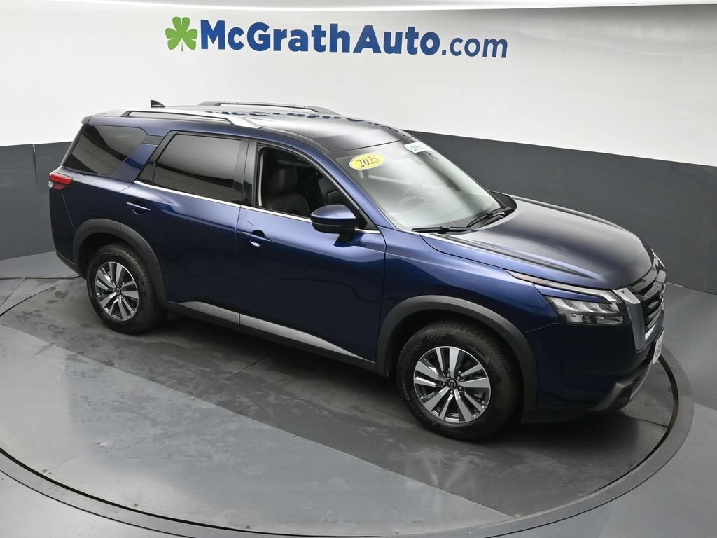 Used 2025 Nissan Pathfinder SL SUV