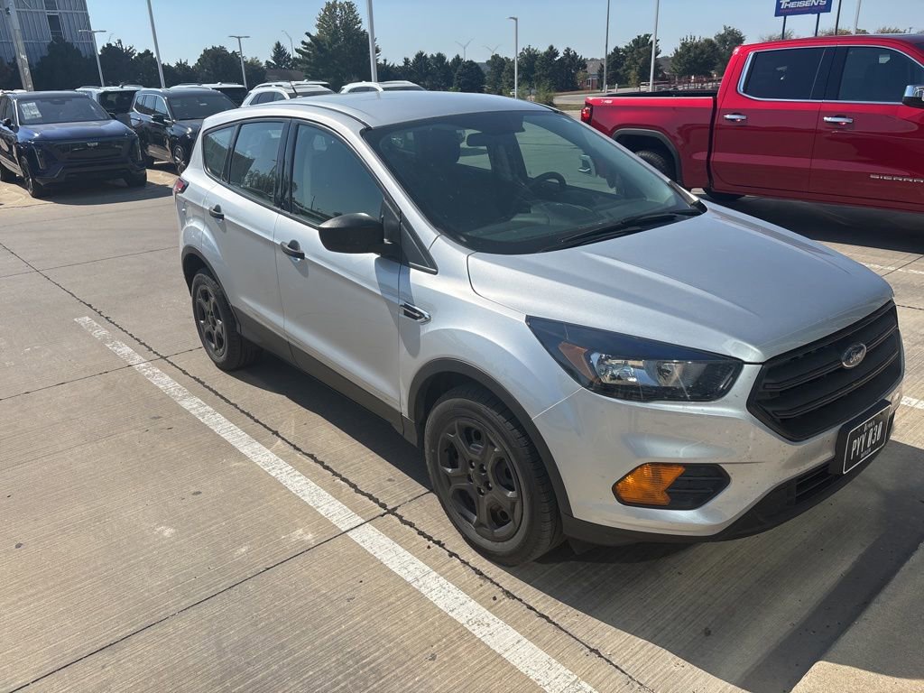 2018 Ford Escape S photo 2