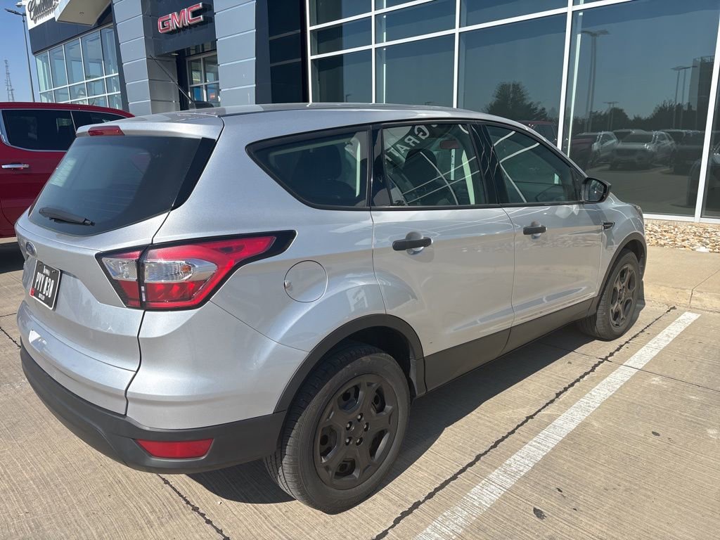 2018 Ford Escape S photo 4