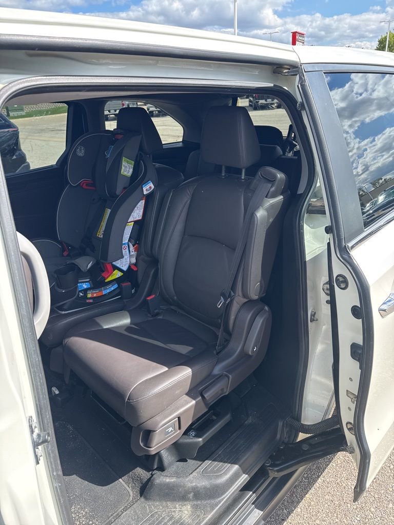 2019 Honda Odyssey EX-L photo 3