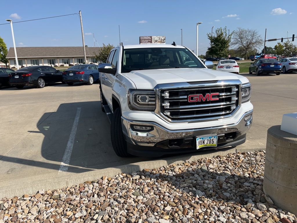 2017 Gmc Sierra 1500 SLT photo 3