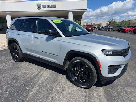 2023 Jeep Grand Cherokee Altitude SUV