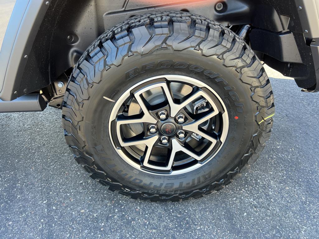 2025 Jeep Wrangler 2-Door Rubicon - Photo 9