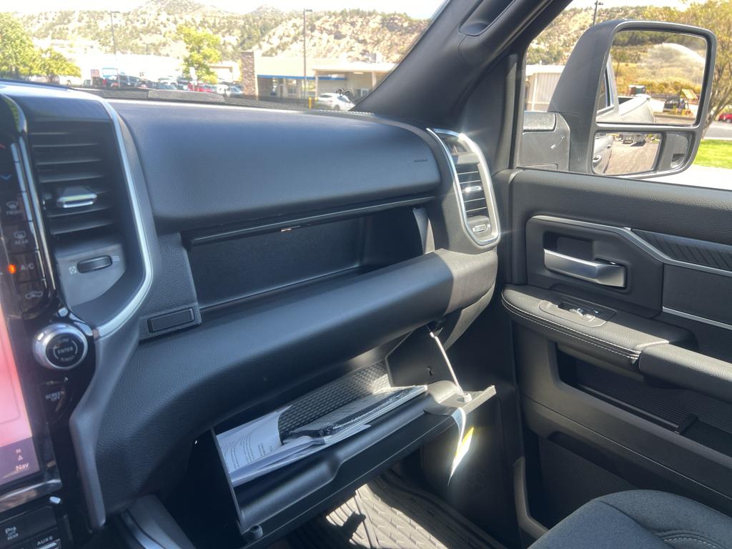 2026 RAM 2500 Big Horn - Photo 31