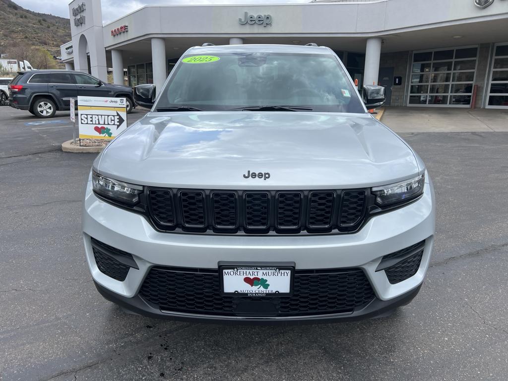 2025 Jeep Grand Cherokee Altitude X photo 2
