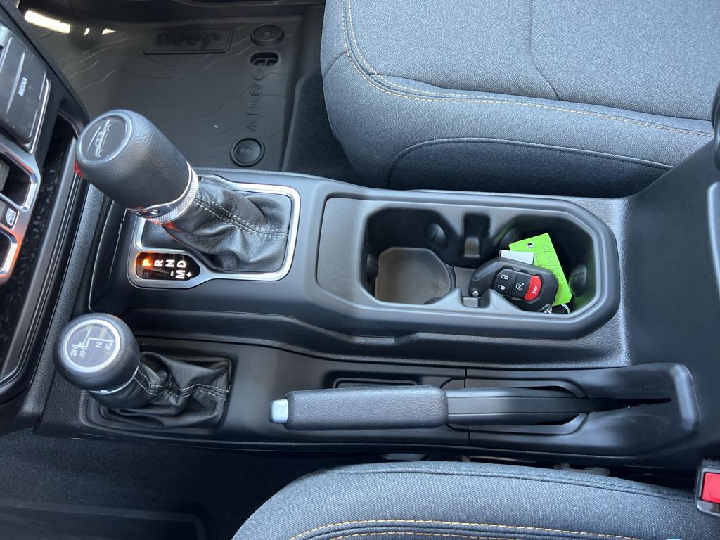 2025 Jeep Gladiator Sport S - Photo 28