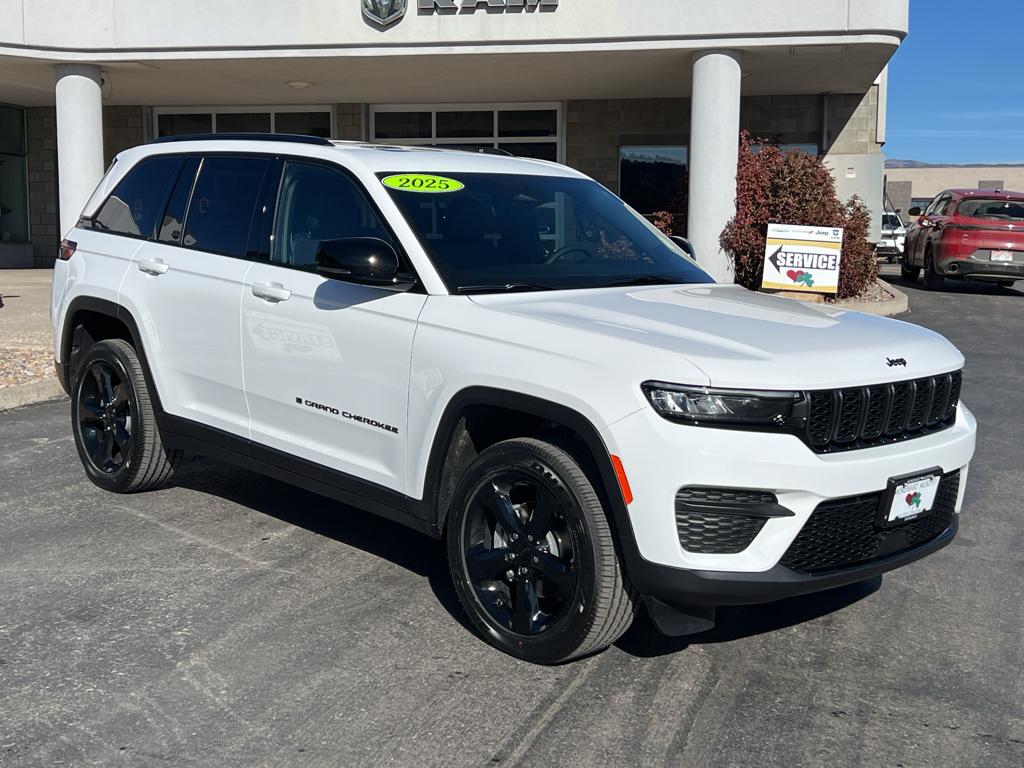 2025 Jeep Grand Cherokee Sport Utility 