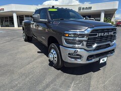 2025 Ram 3500 BIG HORN CREW CAB 4X4 8' BOX Pickup