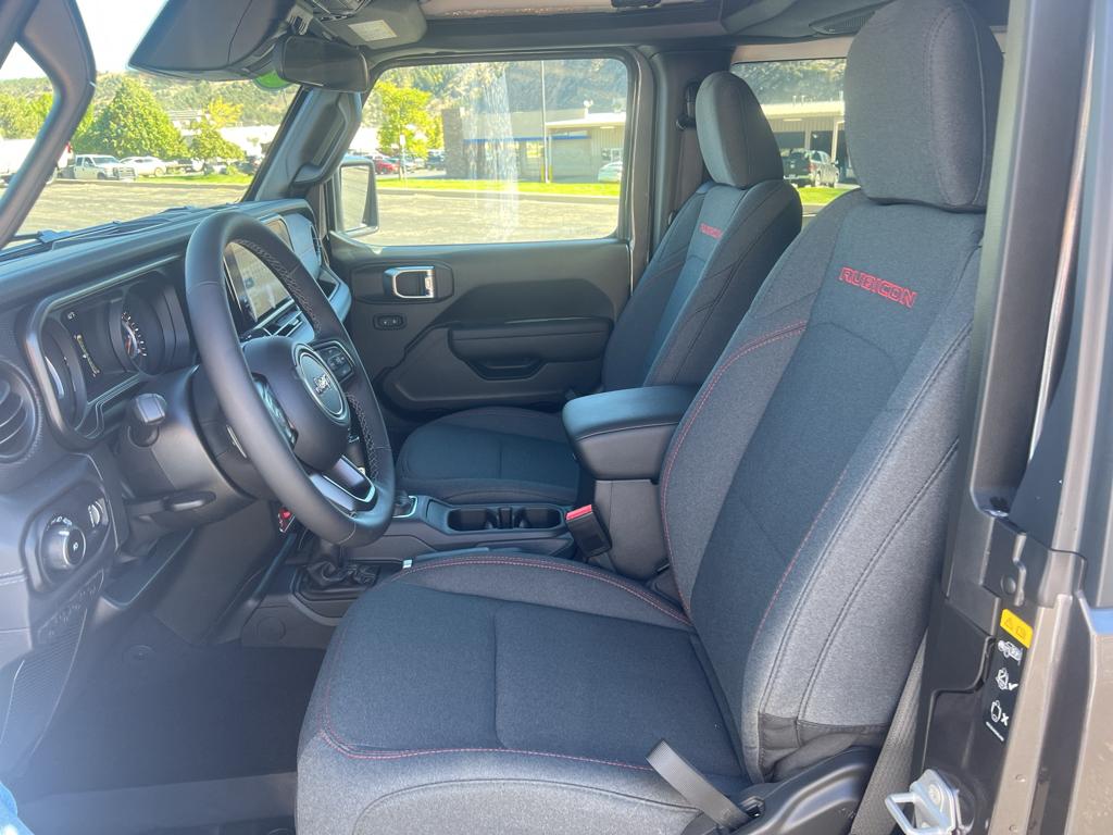 2025 Jeep Wrangler 2-Door Rubicon - Photo 19