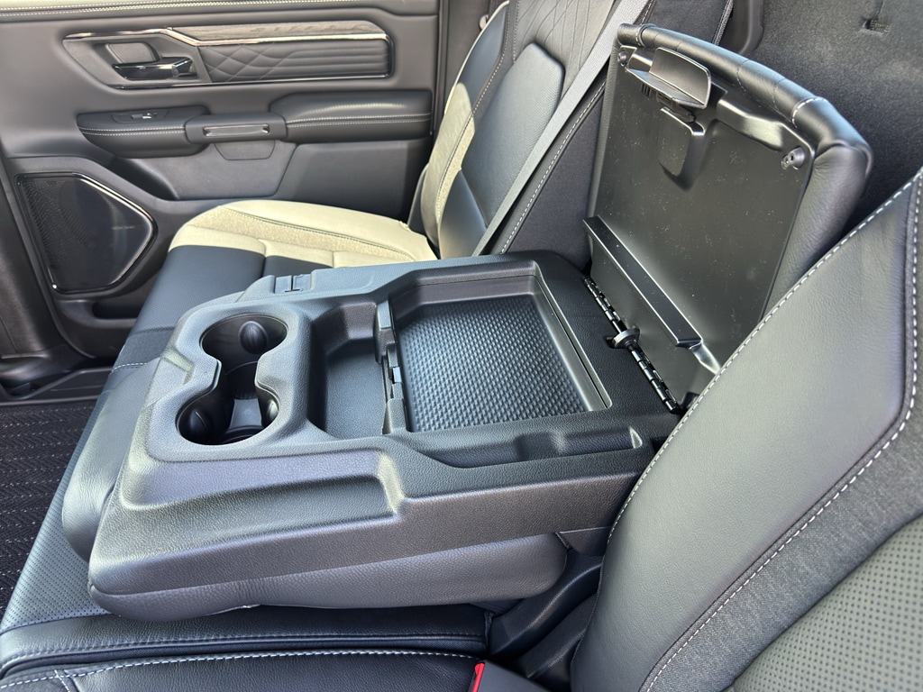 2026 RAM 1500 Limited - Photo 14