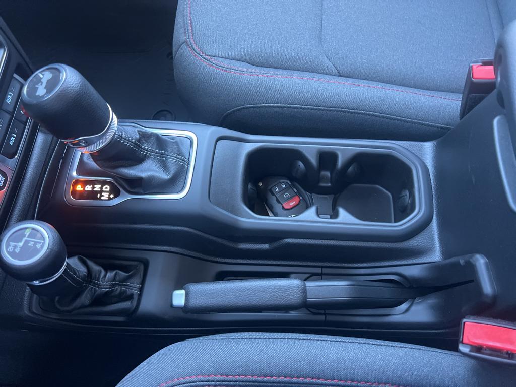 2025 Jeep Wrangler 2-Door Rubicon - Photo 29