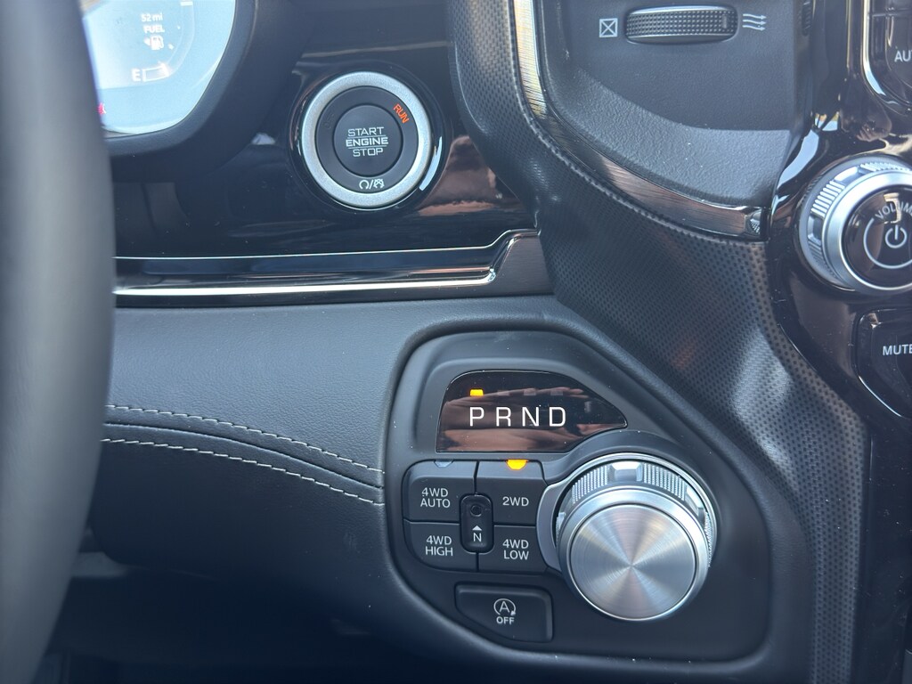 2026 RAM 1500 Limited - Photo 26