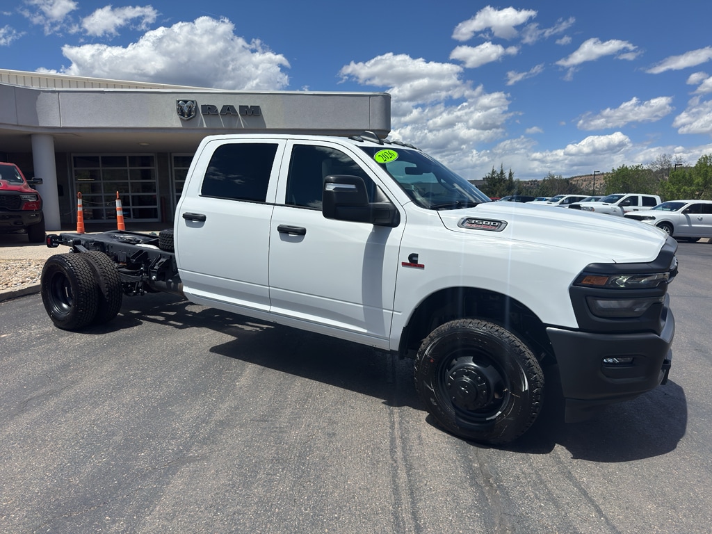 2026 RAM 3500 Tradesman 4X4 Crew Cab's photo