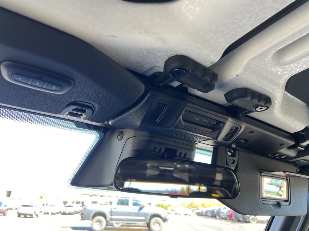 2025 Jeep Wrangler 2-Door Rubicon - Photo 32