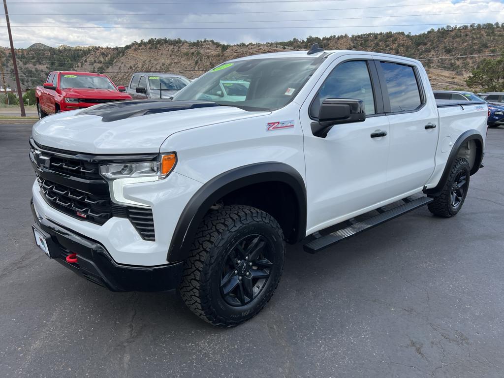 2023 Chevrolet Silverado 1500 LT Trail Boss photo 3