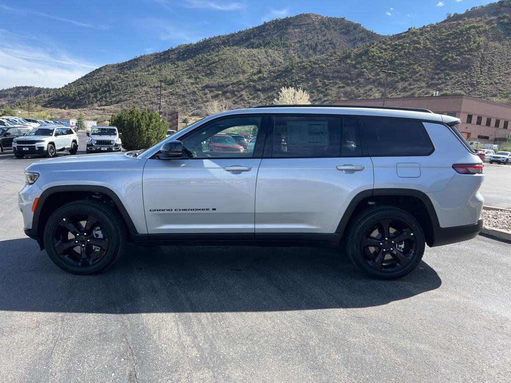 2025 Jeep Grand Cherokee Altitude X photo 4