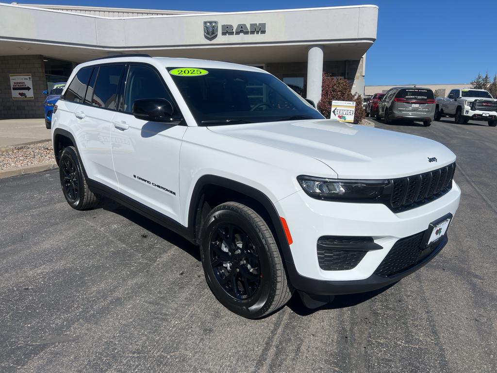 2025 Jeep Grand Cherokee Sport Utility 
