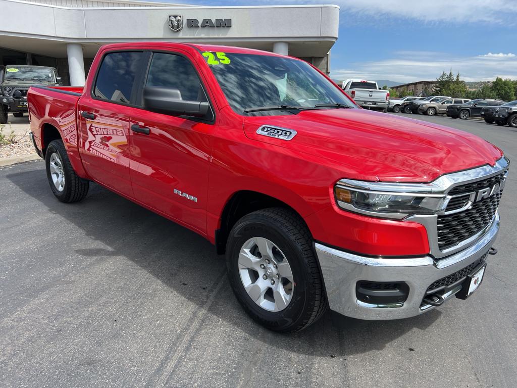 2025 Ram 1500 TRADESMAN CREW CAB 4X4 5'7 BOX