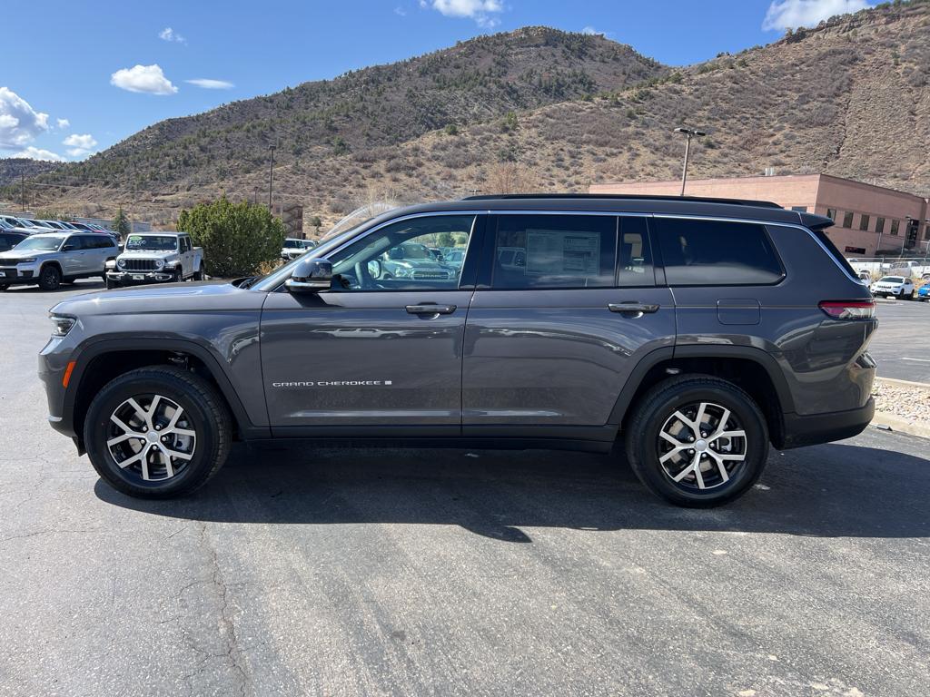 2025 Jeep Grand Cherokee L photo 4