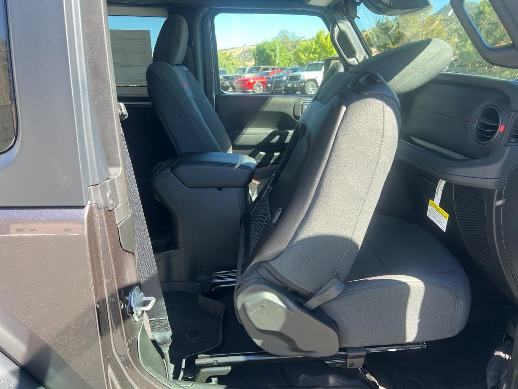 2025 Jeep Wrangler 2-Door Rubicon - Photo 18