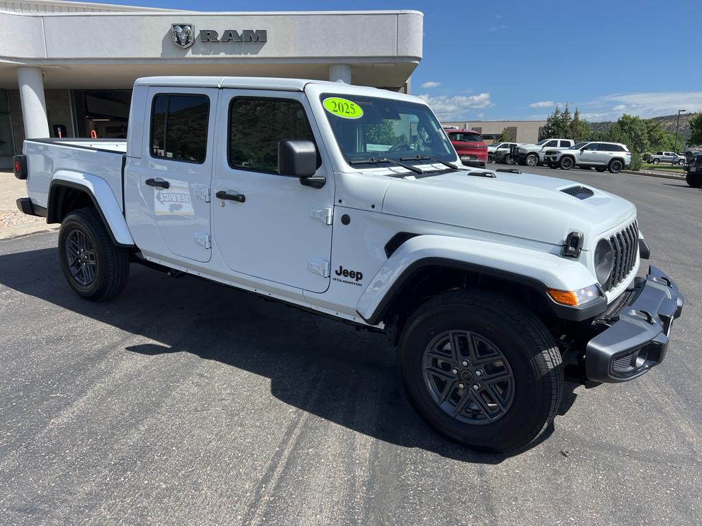 2025 Jeep Gladiator SPORT S 4X4