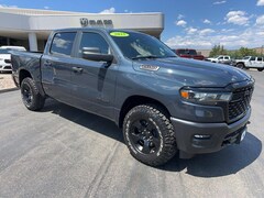 2026 Ram 1500 WARLOCK CREW CAB 4X4 5'7 BOX Pickup