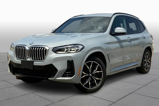 2022 BMW X3 30i's photo