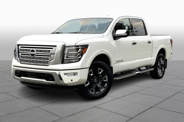 2023 Nissan Titan Platinum Reserve's photo