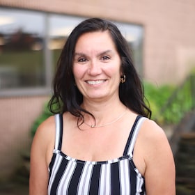 Staff member Michelle Boilard from ID_a10e40e3f937
