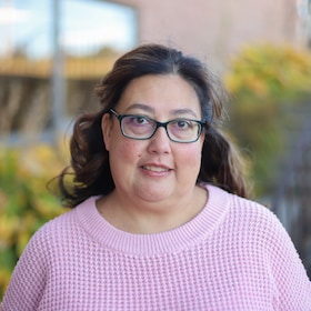 Staff member Bonnie Andress from ID_a10e40e3f937