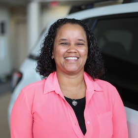 Staff member Milissa Aponte from ID_a10e40e3f937