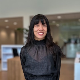 Staff member Dianelly Soto from ID_b95ccbd7a1c4