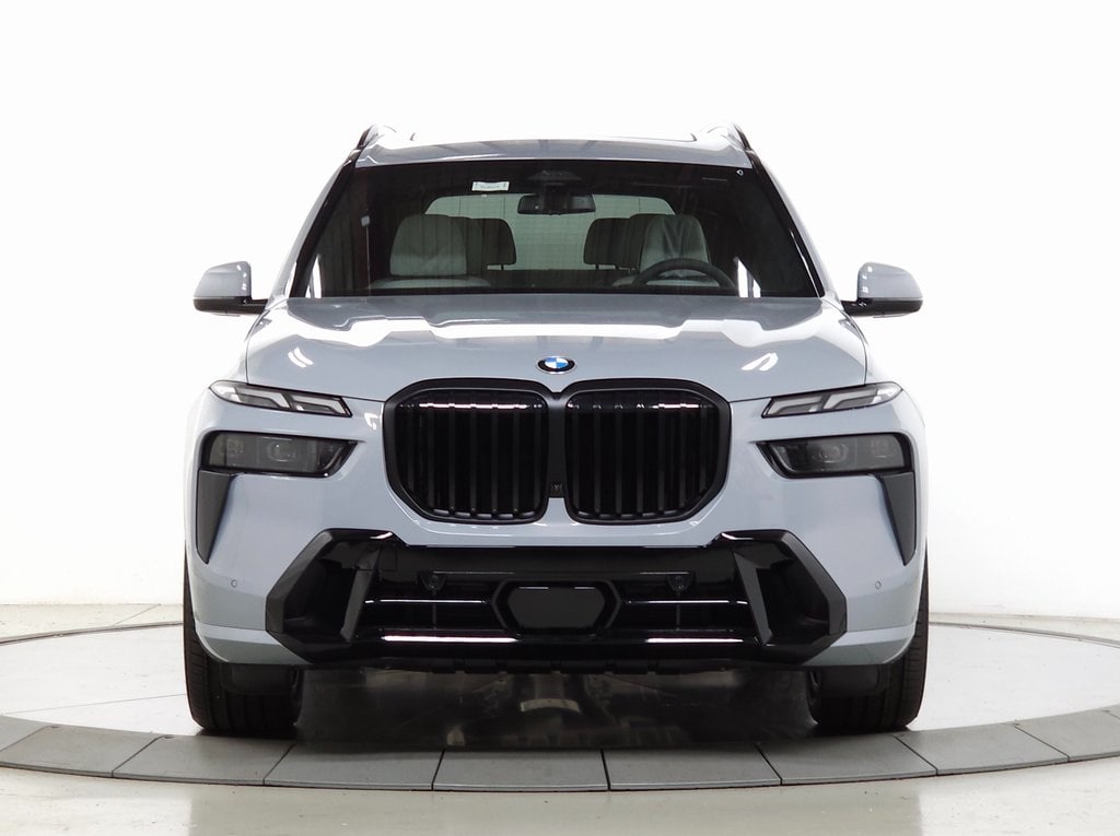 2025 BMW X7 xDrive40i 2