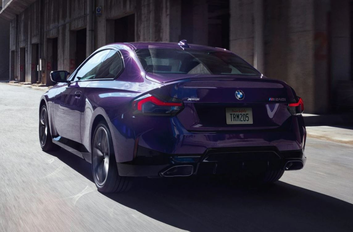 2022-bmw-2-series-purple-driving.JPG