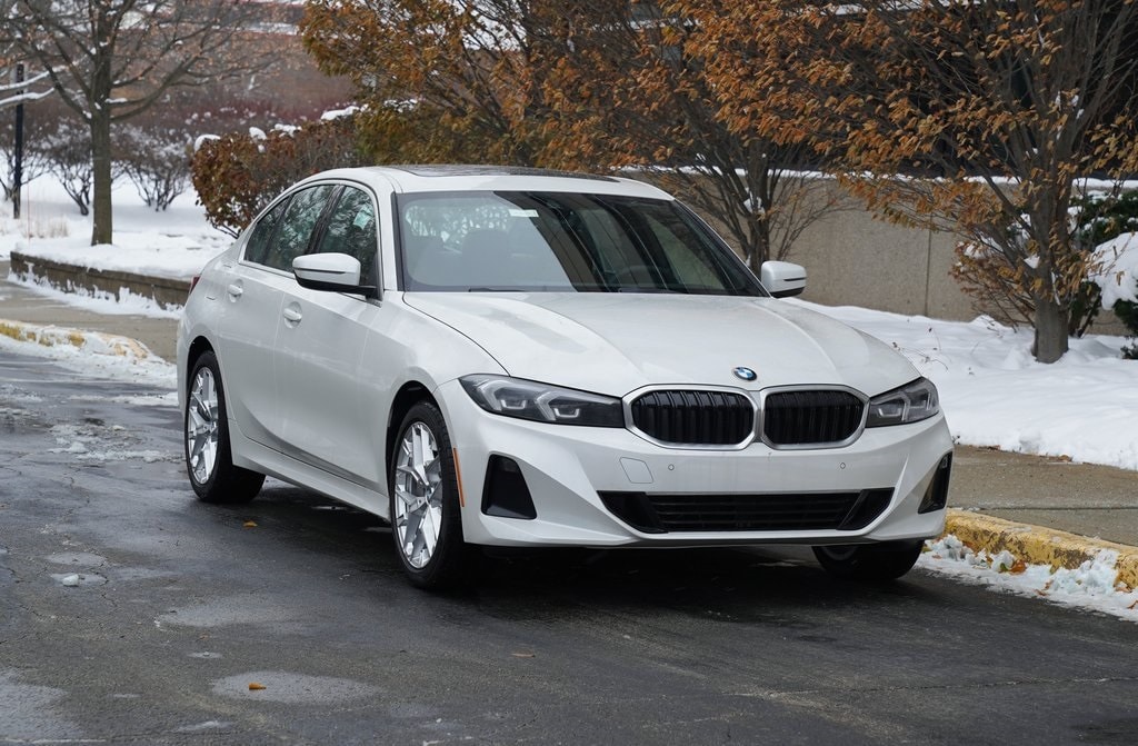 2026 BMW 3 Series 330i's photo