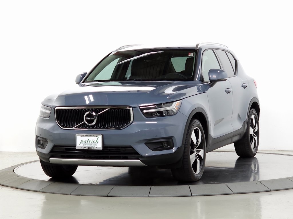 2021 Volvo XC40 Momentum 4