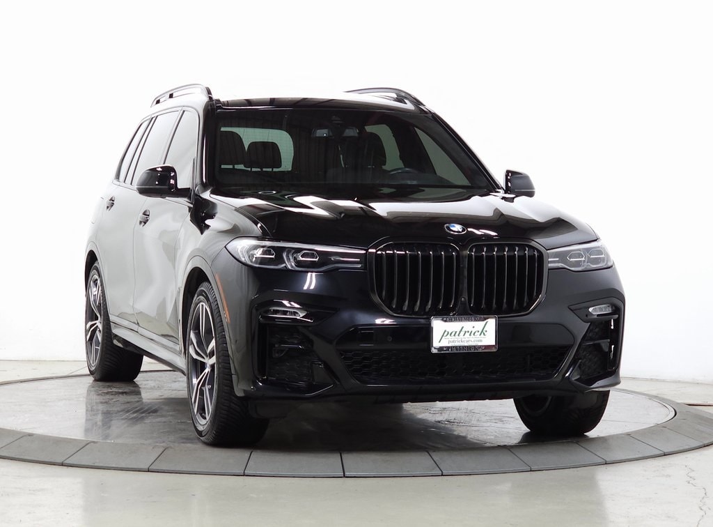 2022 BMW X7 40i's photo