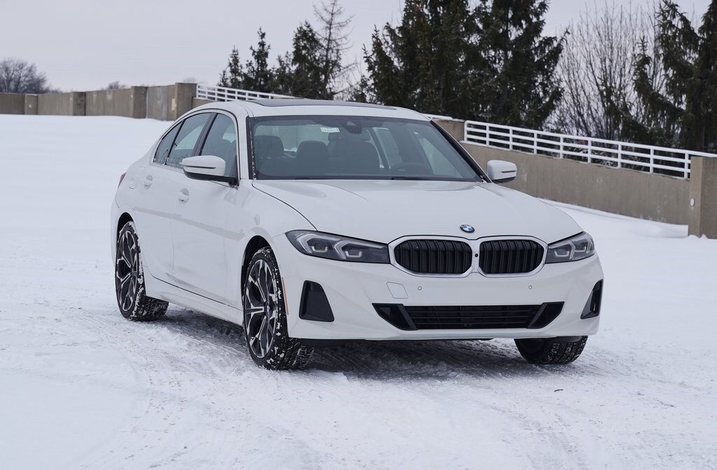 New 2026 BMW 330i xDrive Sedan