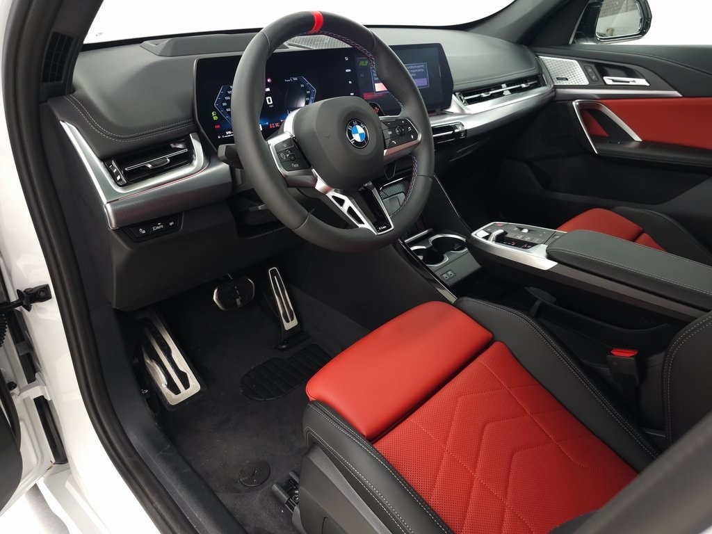 2025 BMW X1 M35i 11